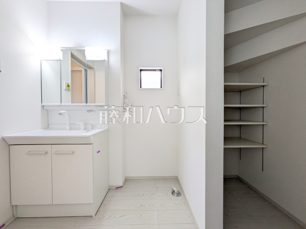 2号棟　洗面室　【福岡市城南区東油山３丁目】