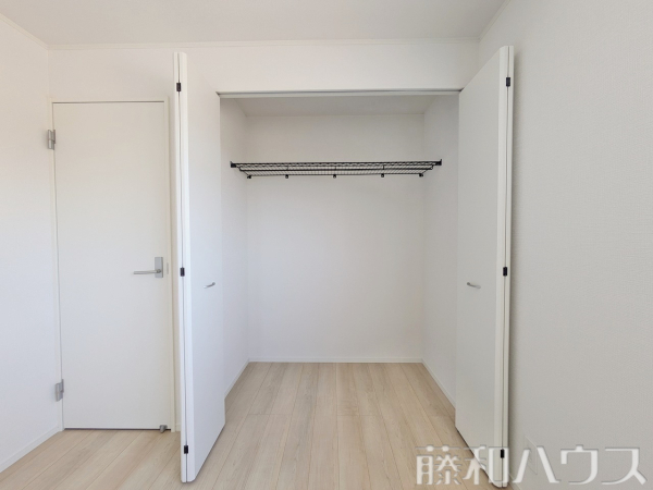 収納　【小牧市小針２丁目】