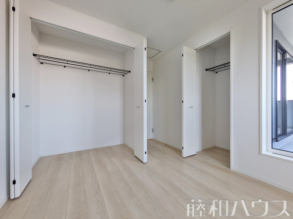 収納　【小牧市小針２丁目】