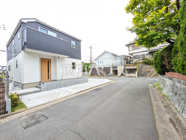 接道状況および現場風景　【八王子市北野台３丁目】