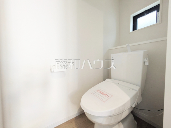 2号棟　トイレ　【八王子市東浅川町】
きれいでさわやか、ウォシュレット付きトイレ　