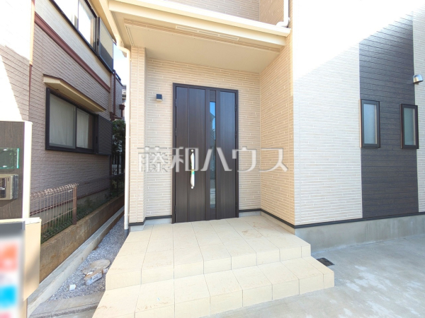 ２号棟　玄関　【東大和市清原４丁目】