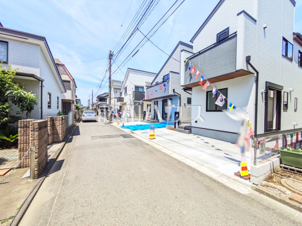 接道状況および現場風景　【小平市仲町】夜間や平日の見学も可能です。お客様のお家探しを徹底的にサポートいたしますのでお気軽にお問い合わせください。