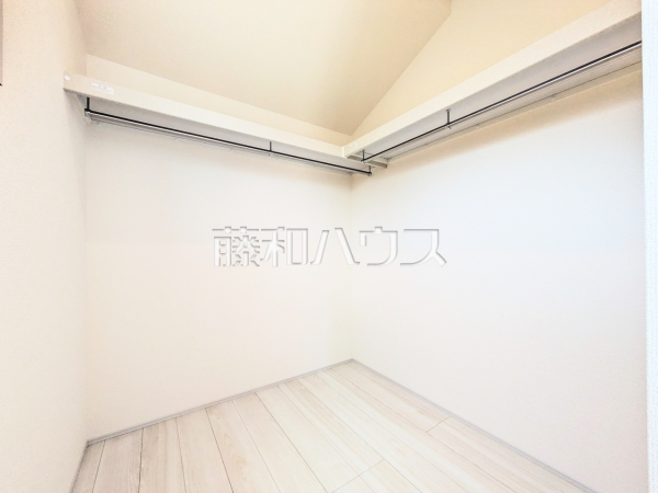 1号棟　収納　【小平市仲町】