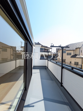 バルコニー　【八王子市絹ケ丘２丁目】