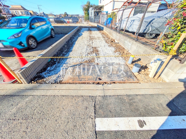 3号棟　現地写真(路地状部分入口)　【多摩市和田】