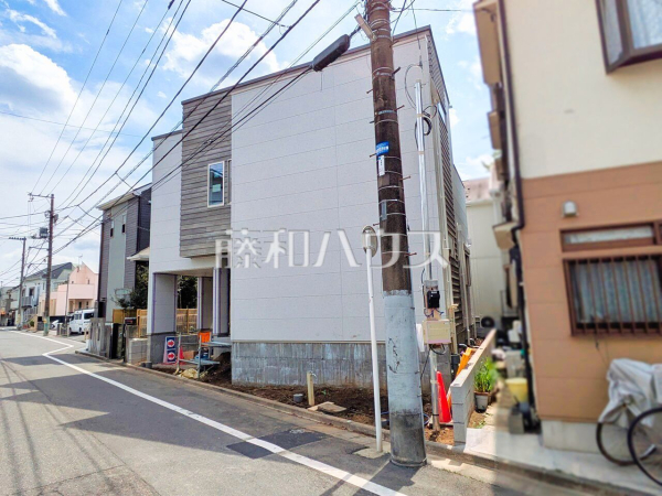 外観　【杉並区本天沼３丁目】 見学はしたいけど、なかなか時間が取れない・・・そんな方に出勤前や仕事終わりにマイホームを見学できるサポートをいたします。 