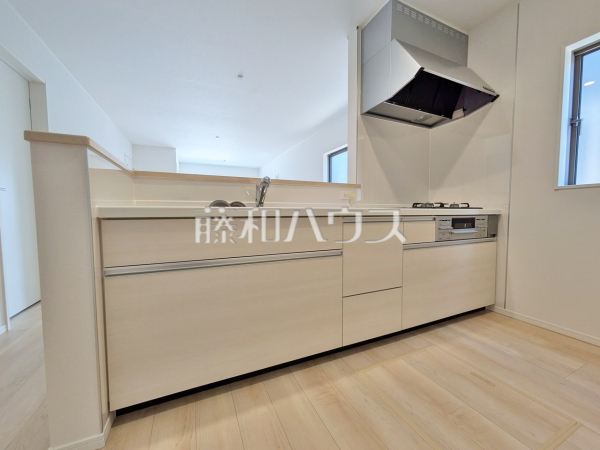 2号棟　キッチン　【小牧市大字本庄】