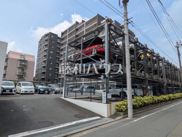 駐車場　【リビオプレシア立川錦町】