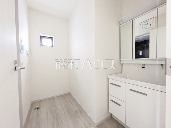 洗面室　【福岡市東区八田３丁目】