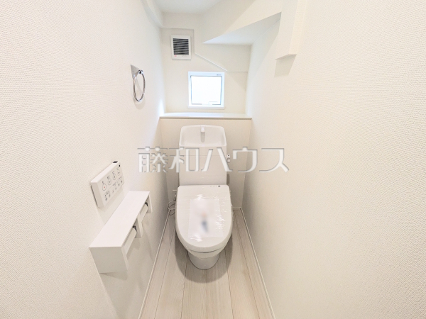 トイレ　【北名古屋市熊之庄山の前】