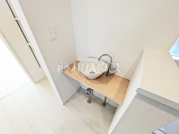 手洗い器　【北名古屋市熊之庄山の前】