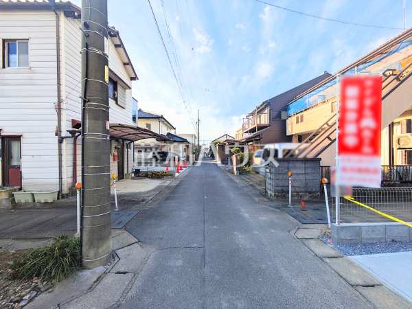 接道状況および現場風景　【北名古屋市熊之庄山の前】