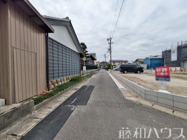 接道状況および現場風景　【北名古屋市熊之庄屋形】