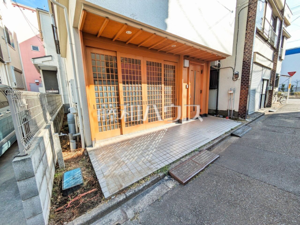 玄関　【東久留米市滝山５丁目】
