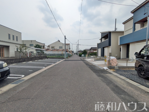 接道状況および現場風景　【春日井市花長町１丁目】
