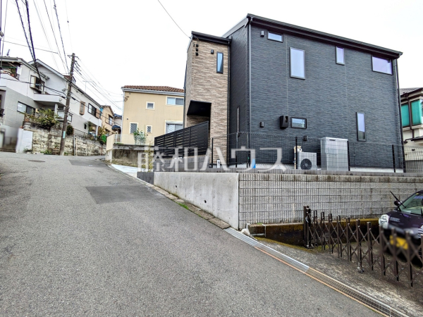 接道状況および現場風景　【日野市平山６丁目】