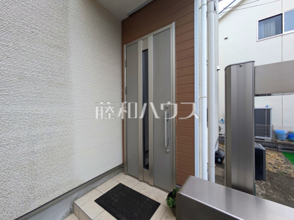 玄関　【小平市花小金井４丁目】