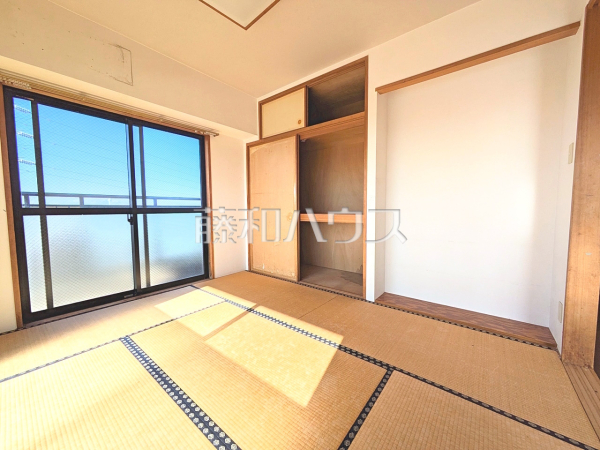 畳は熱伝導率が低く断熱効果があります。畳のあるお部屋は、夏は涼しく冬は暖かく過ごせます。　【マイキャッスル大泉中央公園Ⅱ】