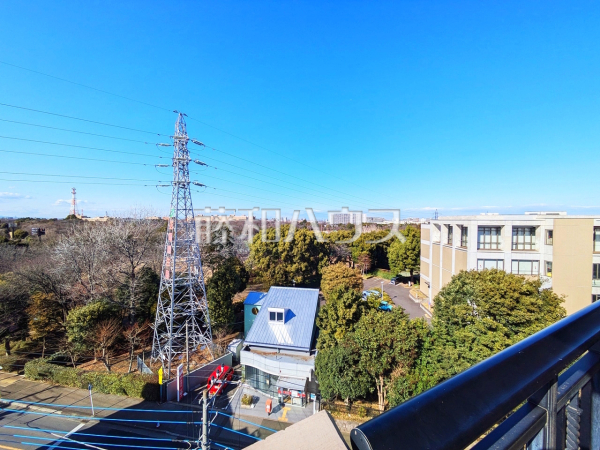 住戸からの眺望写真　【マイキャッスル大泉中央公園Ⅱ】