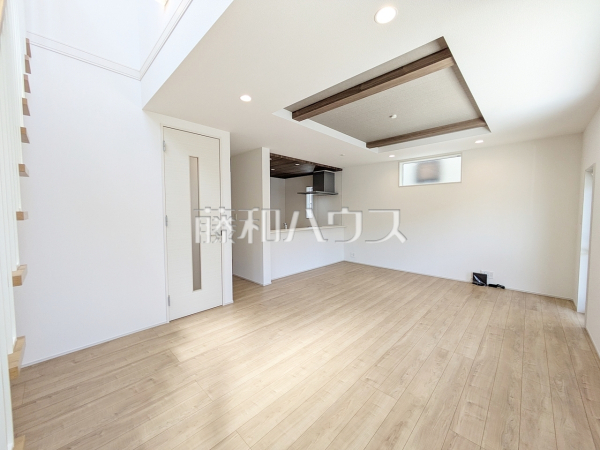 2号棟　リビング　【福岡市東区八田３丁目】