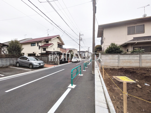 接道状況および現場風景　【杉並区上荻３丁目】思い描いていた理想の家を、この土地で実現させてみませんか？
