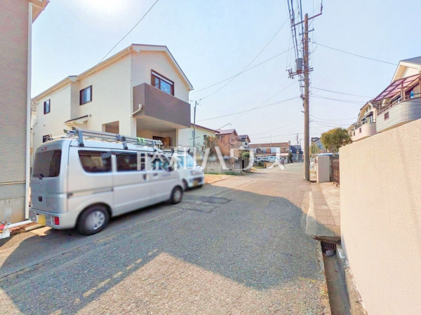 現場風景　【東久留米市滝山３丁目】 お住まい探しは、家の良し悪しだけでなく周辺環境も重要なポイントです。ぜひ一度お客様の目でご覧ください。 