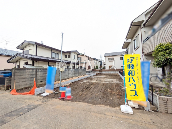 《現場風景》床暖房や食洗機など 日々の生活を豊かに、暮らしを心地良くする先進の設備の住宅。　【調布市深大寺北町５丁目】