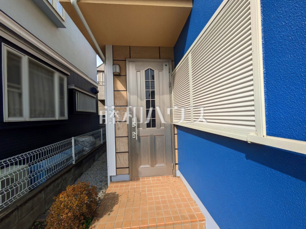 玄関　【小平市大沼町４丁目】
