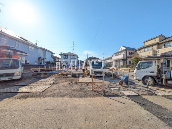 現場風景　【国分寺市新町１丁目】西武国分寺線『恋ヶ窪』駅 徒歩17分に新築分譲住宅（全４棟）が誕生します♪