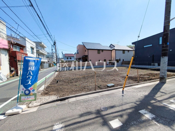 A号地　現地写真　【杉並区和泉４丁目】 周辺環境はもちろん、日当たりや設備仕様など、実際に行ってみないと分からないことも多くございます。営業担当がご案内いたしますので、お気軽にお問い合わせください。  