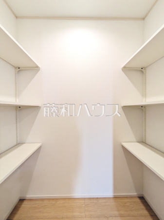 C号棟　パントリー　【国分寺市新町１丁目】