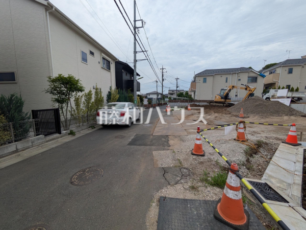 接道状況および現場風景　【世田谷区喜多見６丁目】