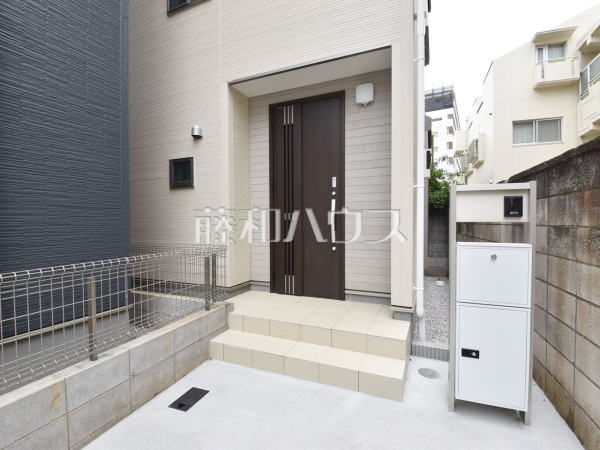 2号棟　玄関　【東村山市本町１丁目】