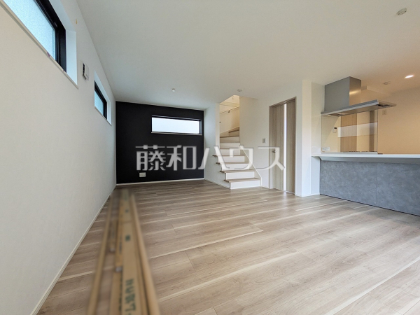 2号棟　リビング　【小金井市貫井南町２丁目】