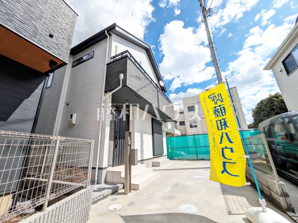 外観　【調布市深大寺北町２丁目】調布市立北ノ台小学校まで約110m！通学を見守るご家族も安心な立地。　

