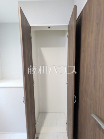 収納　【練馬区谷原３丁目】