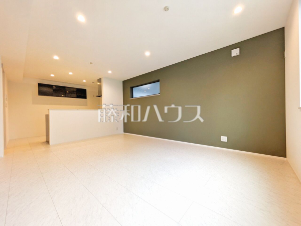 B号棟　 2階にリビングを設置することで道路や外からの視線が届きにくく、プライバシー性の高いリビングでゆっくりと寛ぐことができます。 　【東久留米市南沢４丁目】