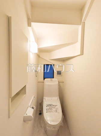B号棟　トイレ　【東久留米市南沢４丁目】