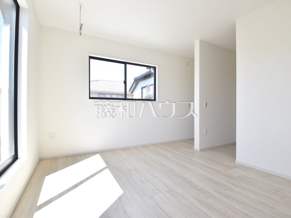 1号棟　居室　部屋の雰囲気や広さ・眺望・間取りの使い勝手など、是非一度、ご自身の目で確かめてみてください。【小平市花小金井南町３丁目】