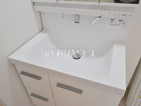 1号棟　洗面台　【小平市花小金井南町３丁目】