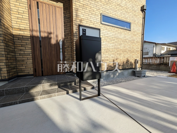 玄関　【東大和市中央４丁目】