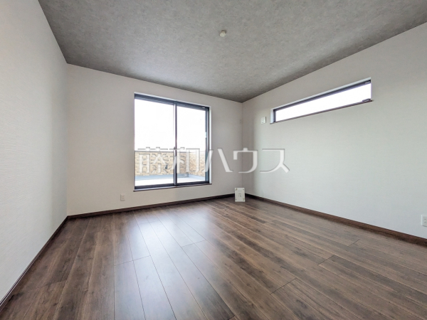 居室　【東大和市中央４丁目】