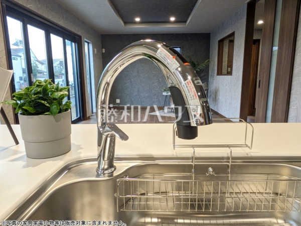 タッチレス水栓　【東大和市中央４丁目】