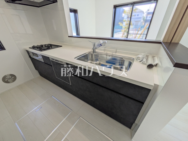 5号棟　キッチン　【三鷹市北野３丁目】