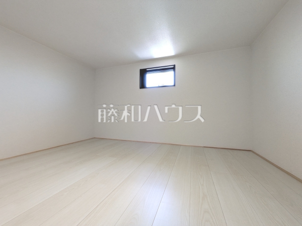 5号棟　グルニエ　【三鷹市北野３丁目】