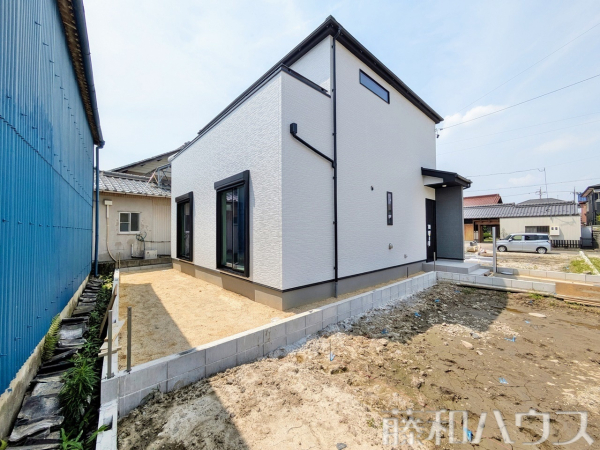 5号棟　外観および庭　【北名古屋市熊之庄屋形】