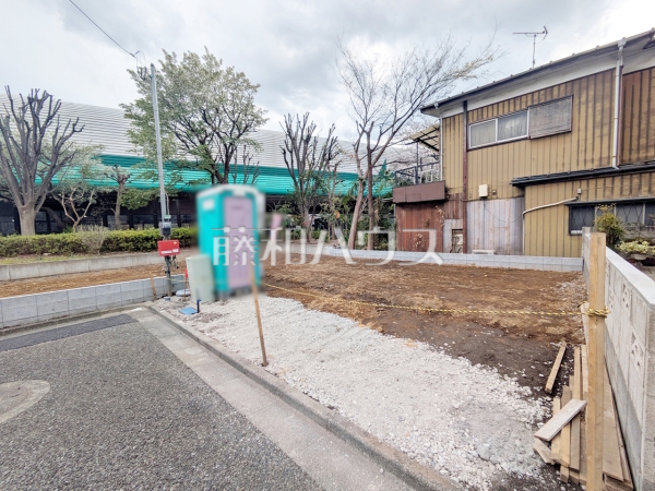 周辺環境はもちろん、日当たりや設備仕様など、実際に行ってみないと分からないことも多くございます。営業担当がご案内いたしますので、お気軽にお問い合わせください。　【練馬区大泉町４丁目】