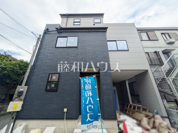 南と西からの日差しがたっぷり入る角地のため、部屋が明るく暖かく、快適に過ごせます。﻿　【志木市柏町６丁目】
