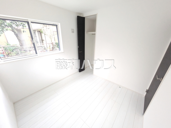 居室　【志木市柏町６丁目】